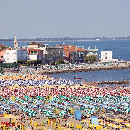 Ferrari Apartments Levante Caorle Exterior photo