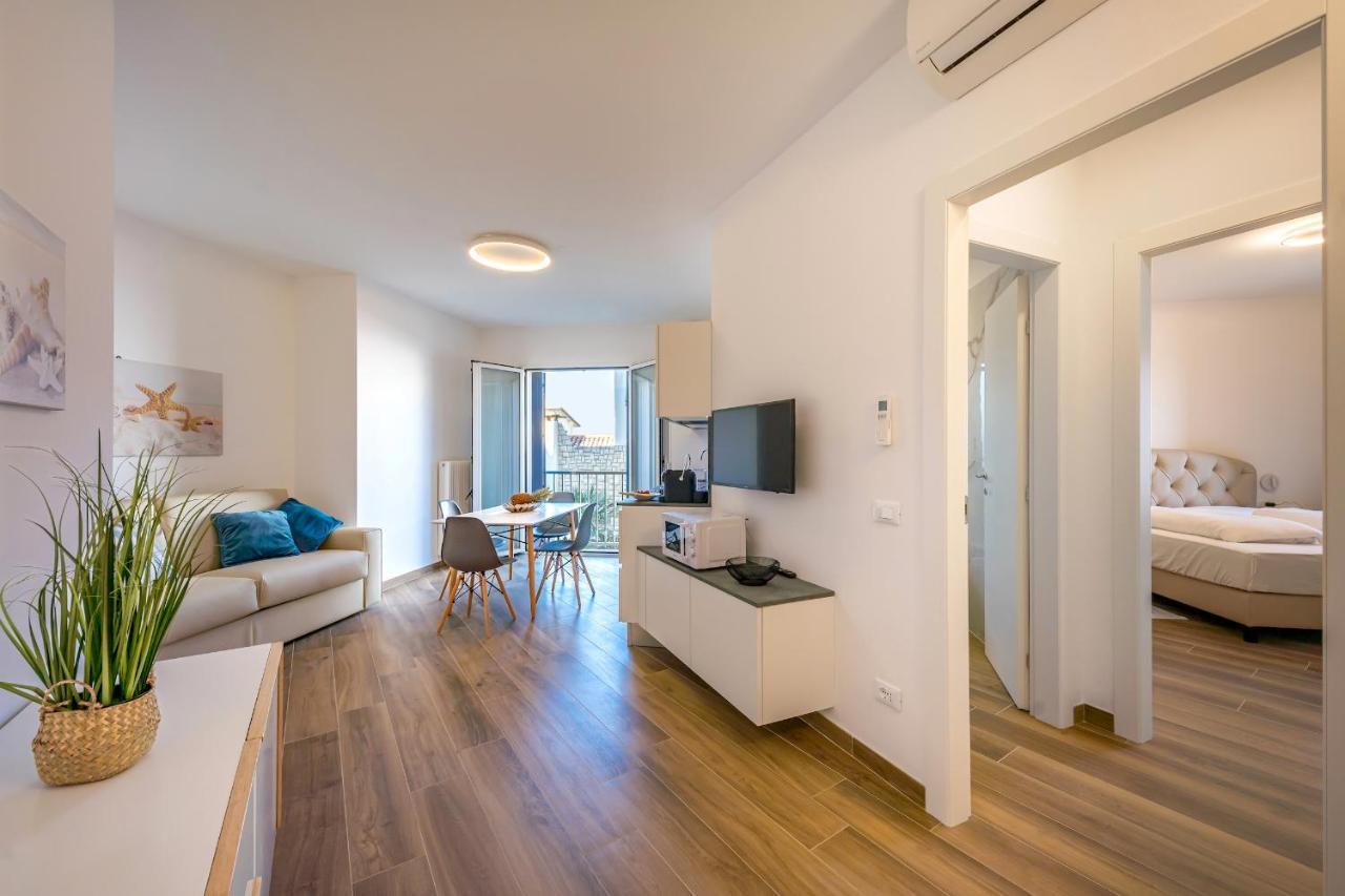 Ferrari Apartments Levante Caorle Exterior photo